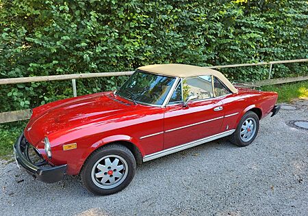 Fiat 124 Spider 2000 Pininfarina