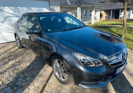 Mercedes-Benz E 200 Avantgarde 7G-TRONIC / top gepfl. / erst 89 tkm