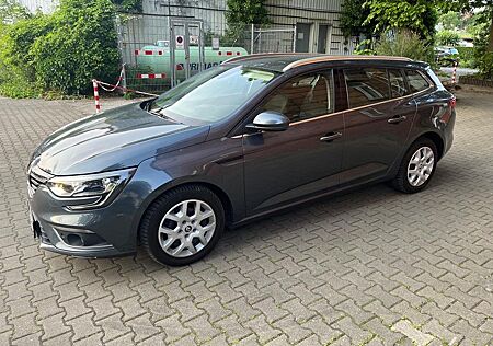 Renault Megane ENERGY TCe 140 EDC Limited Grandtour ...