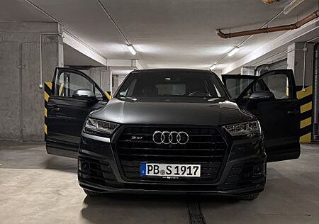 Audi SQ7 4.0 TDI quattro V8 Biturbo - daytonagrau
