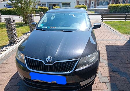 Skoda Rapid 1.2 TSI 77kW Active Active