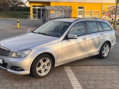 Mercedes-Benz C 220 CDI 4MATIC T AVANTGARDE Autom. AVANTGARDE
