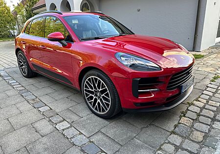 Porsche Macan 2 Sportauspuff PDK 14 Wege Sitze AHK