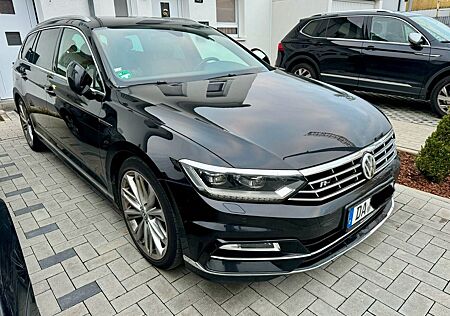 VW Passat Variant Volkswagen 2.0 TDI R-Line 140kW DSG 4M Highl