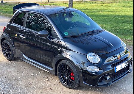 Abarth 695 1.4 T-Jet 16V 70th Anniversario 70th Ann...