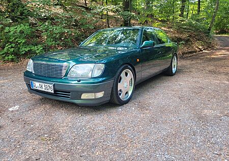 Lexus LS 400 4.0 V8