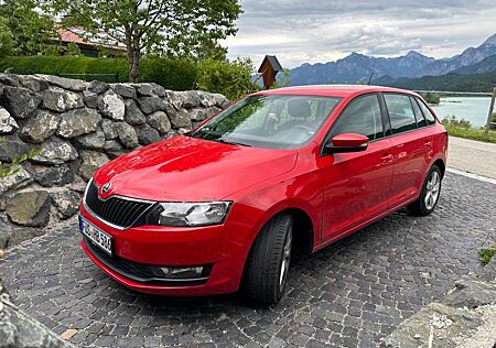 Skoda Rapid 1.0 TSI Active Spaceback mit AHK 8fach ber