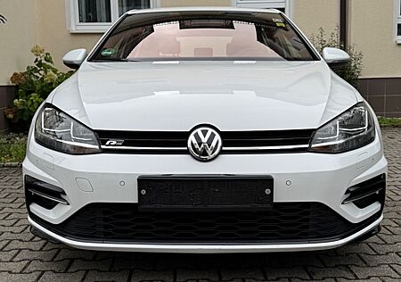 VW Golf Volkswagen 1.6 TDI R-Line