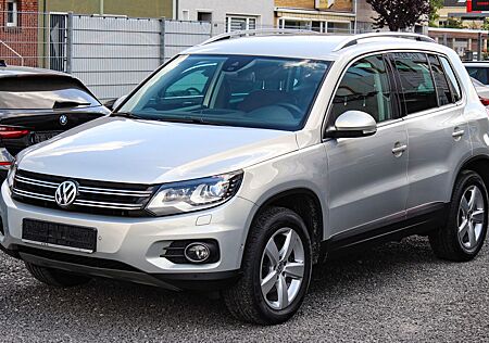 VW Tiguan Volkswagen 4Motion AUTOM*DCC*LEDER*XENON*KAMERA*AHK*