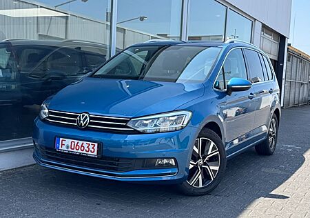 VW Touran Volkswagen Highline BMT Navi/LED/Kamera/Standheiz