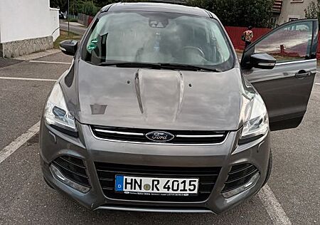 Ford Kuga 2,0 TDCi 4x4 120kW Individual PowerShif...