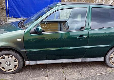 VW Polo Volkswagen 1.4 74kW Basis Basis
