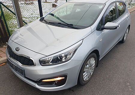 Kia Cee'd / Ceed