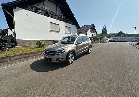 VW Tiguan Volkswagen 1.4 TSI BlueMotion Tec CUP Sport & St...