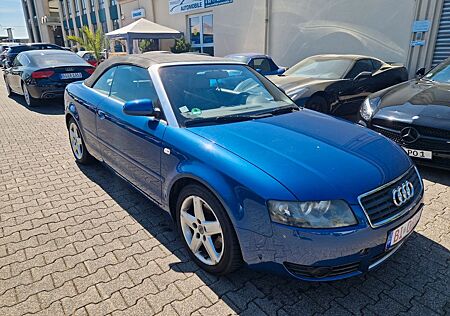 Audi A4 Cabriolet 2.4 Dach defekt