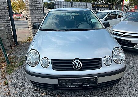 VW Polo Volkswagen 1.2 Basis Plus-Paket