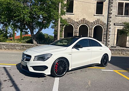 Mercedes-Benz CLA 45 AMG SPEEDSHIFT DCT 4MATIC AMG