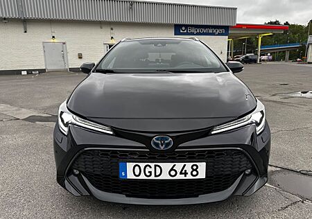 Toyota Corolla 1,8 Hybrid Touring Sports -