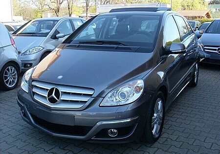 Mercedes-Benz B 200 Autom / Lamellen / Anhängerkupplung