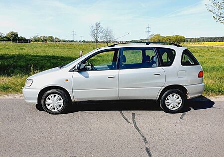 Toyota Picnic 2.2 TD Klima