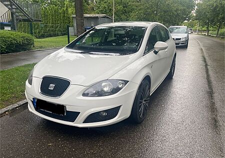Seat Leon 1.6 TDI scheckheftgepflegt, aus 2. Hand!