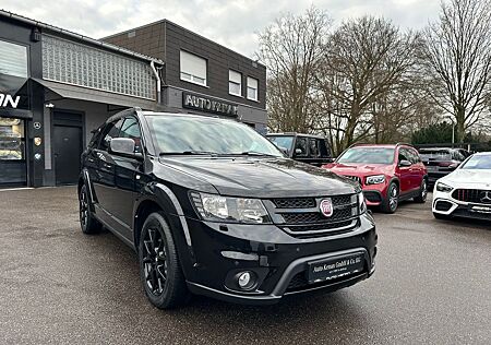 Fiat Freemont Black Code AWD 2HD/Navi/Leder/Kamera/19