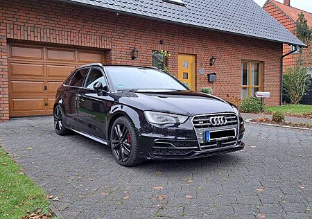 Audi S3 Sportback S-Sportsitz/LED/Pano/DSG/B&O/ACC