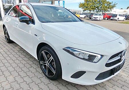 Mercedes-Benz A 250 gebraucht kaufen Mercedes-Benz A 250 e A -Klasse Lim. LED NAVI PDC ALU