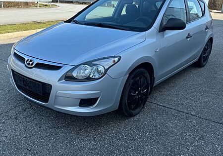 Hyundai i30 CW 1.4 Comfort Klimaanlage