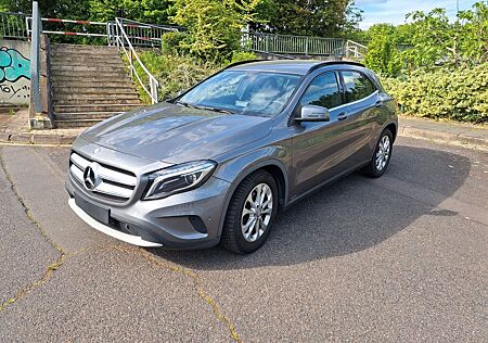 Mercedes-Benz GLA 200 Style Style