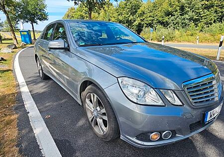 Mercedes-Benz E 220 CDI BlueEFFICIENCY -
