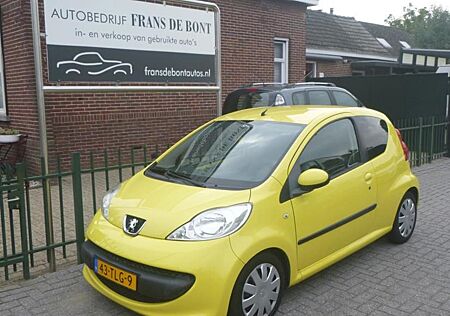 Peugeot 107 1.0-12V XR klima neu APK € 1750