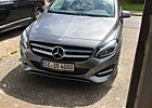 Mercedes-Benz B 200 Urban Montaingrau Metlliclack