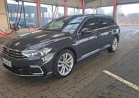 VW Passat Variant Volkswagen GTE