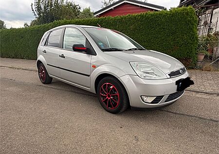Ford Fiesta 1.4 16V Ghia Auto Ghia
