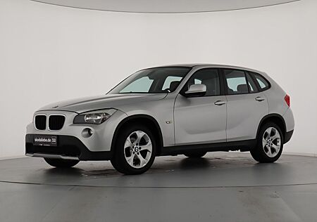 BMW X1 SDRIVE 20i A NAVI+AHK+PANORAMA+GEWERBE/EXPORT