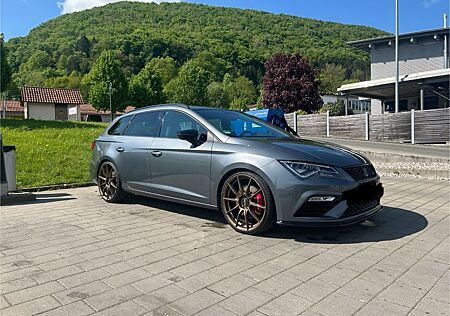 Seat Leon 2.0 TSI Start&Stop ST CUPRA 300 DSG CUP...
