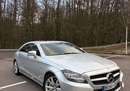Mercedes-Benz CLS 500 AMG-Paket V8-Biturbo