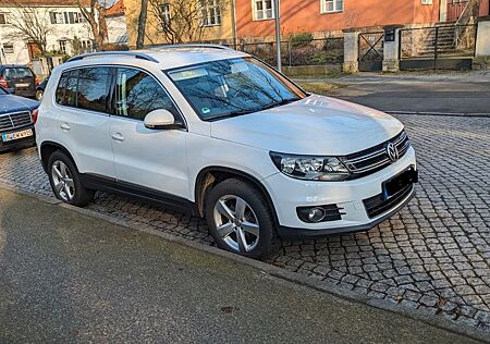 VW Tiguan Volkswagen 2.0 TDI SCR DSG 4MOT BMT Sport & Styl...