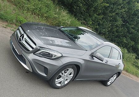 Mercedes-Benz GLA 200 Urban