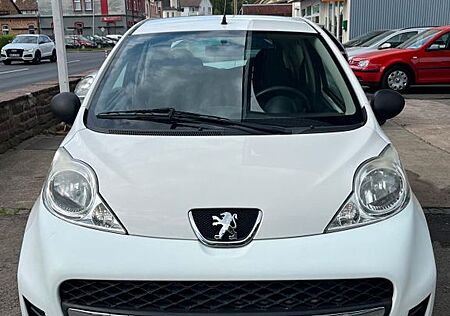 Peugeot 107 Petit Filou nur 27 Tkm Tüv neu