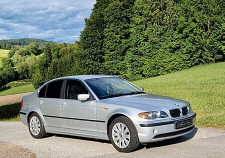 BMW 320i -