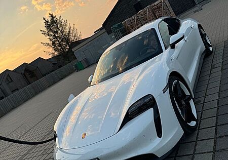 Porsche Taycan Approved 22 Zoll Top gepflegt