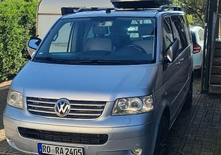 VW T5 Multivan Volkswagen T5 4Motion Multivan Highline Camperzul. TOP A