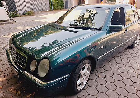 Mercedes-Benz E 290 TD ELEGANCE Elegance