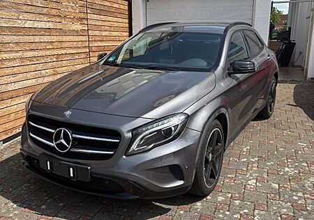 Mercedes-Benz GLA 220 CDI 4MATIC DCT AMG Line AMG Line