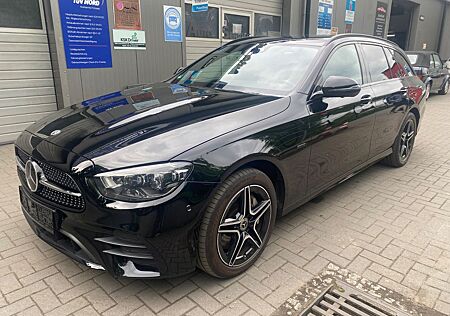Mercedes-Benz E 300 T-Modell de 4Matic /AMG LINE/ NIGHT-Paket