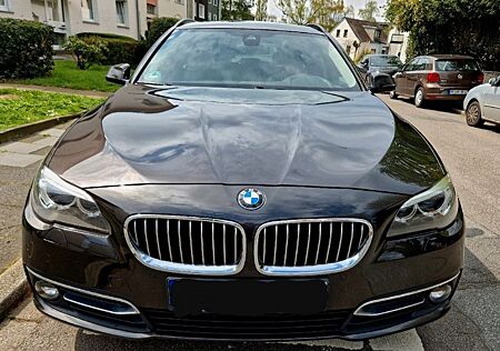 BMW 525d xDrive Touring A Luxury Line PANO/KAM/DVD