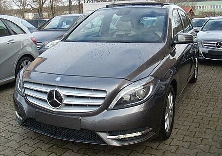 Mercedes-Benz B 180 Autom / Panormadach / 1. Besitz