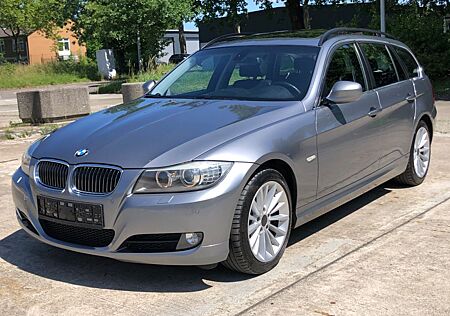 BMW 330d xDrive Touring Pano+Leder+Navi Prof.